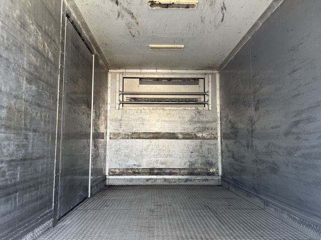2011 Isuzu Elf auction photo 19