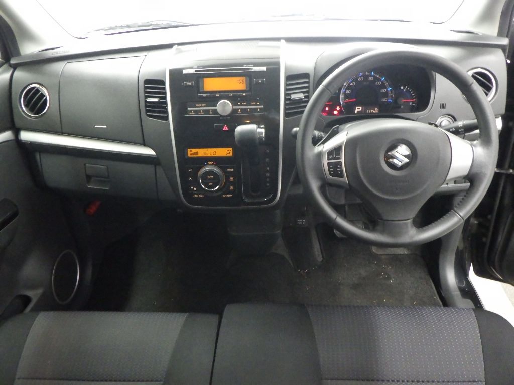 2009 Suzuki Wagon R スティングレーT auction photo 3
