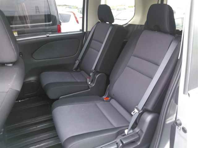 2020 Nissan Serena B auction photo 9
