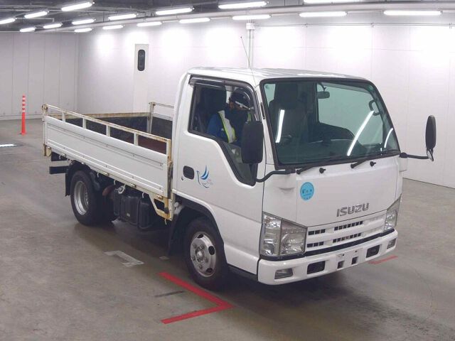 Japan Auction Vehicles 8 2008 Isuzu Elf auction photo