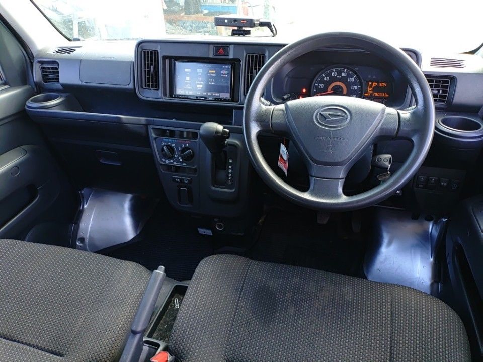 2020 Daihatsu ハイゼット カーゴ auction photo 3
