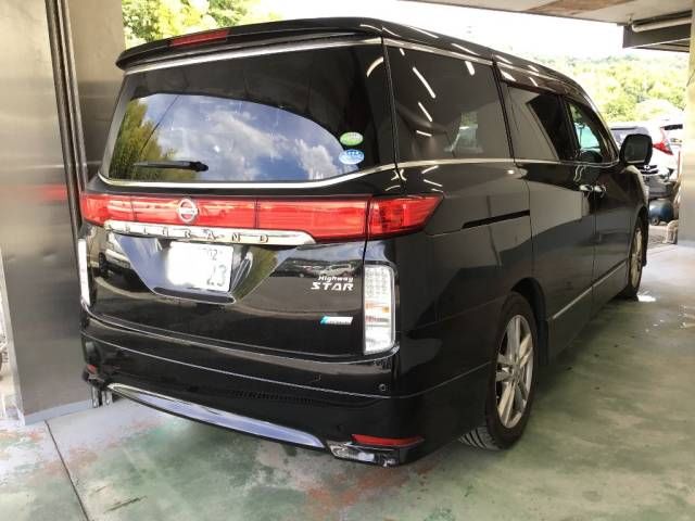 2010 Nissan Elgrand 250ハイウェイスター auction photo 4