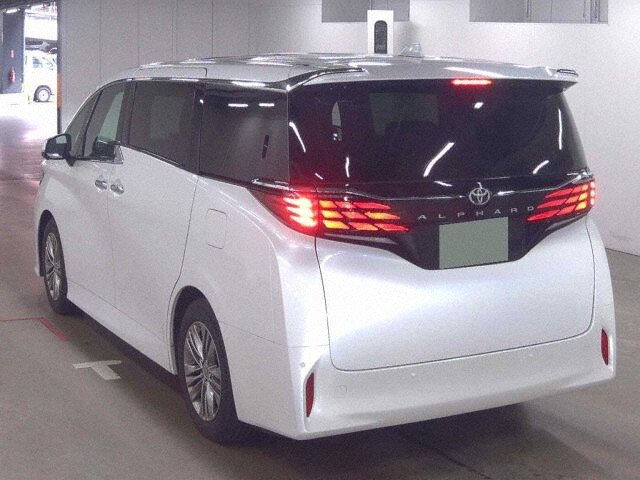 2025 Toyota Alphard Z auction photo 2
