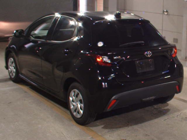 2024 Toyota Yaris X auction photo 2