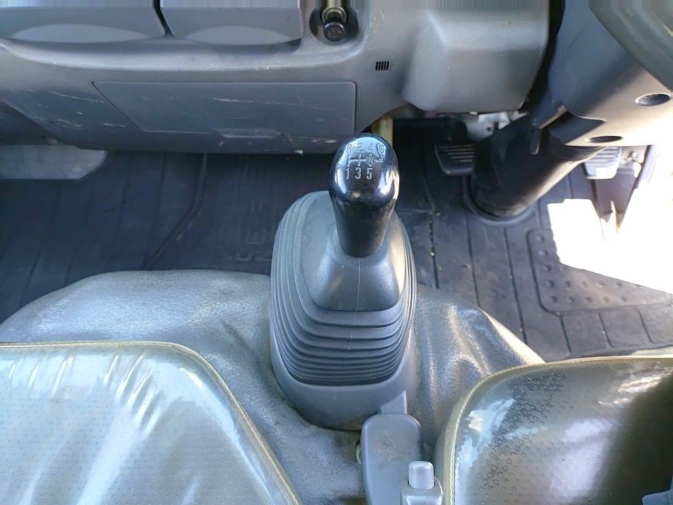 2014 Isuzu Elf auction photo 12