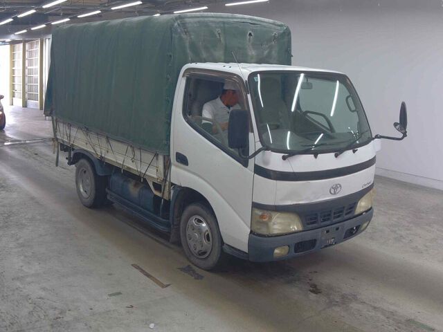 Japan Auction Vehicles 8 2003 Toyota Dyna Holo Flat Body auction photo