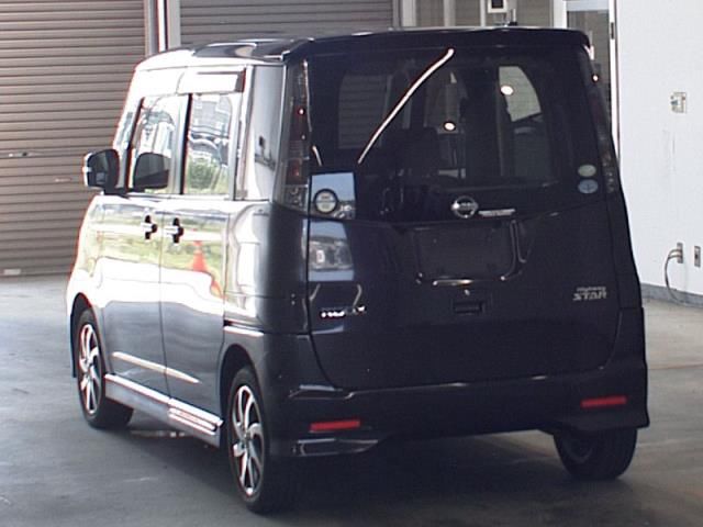 2012 Nissan Roox ハイウェイスター auction photo 2