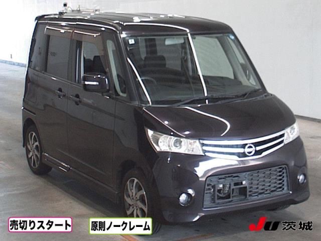 2012 Nissan Roox ハイウェイスター Japan auction vehicle