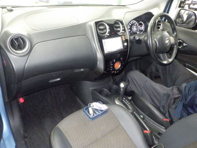 2014 Nissan Note メダリストエマブレP auction photo 3