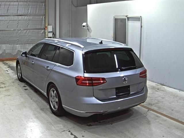 2018 Volkswagen パサートヴァリアント TDI Elegance Line auction photo 2