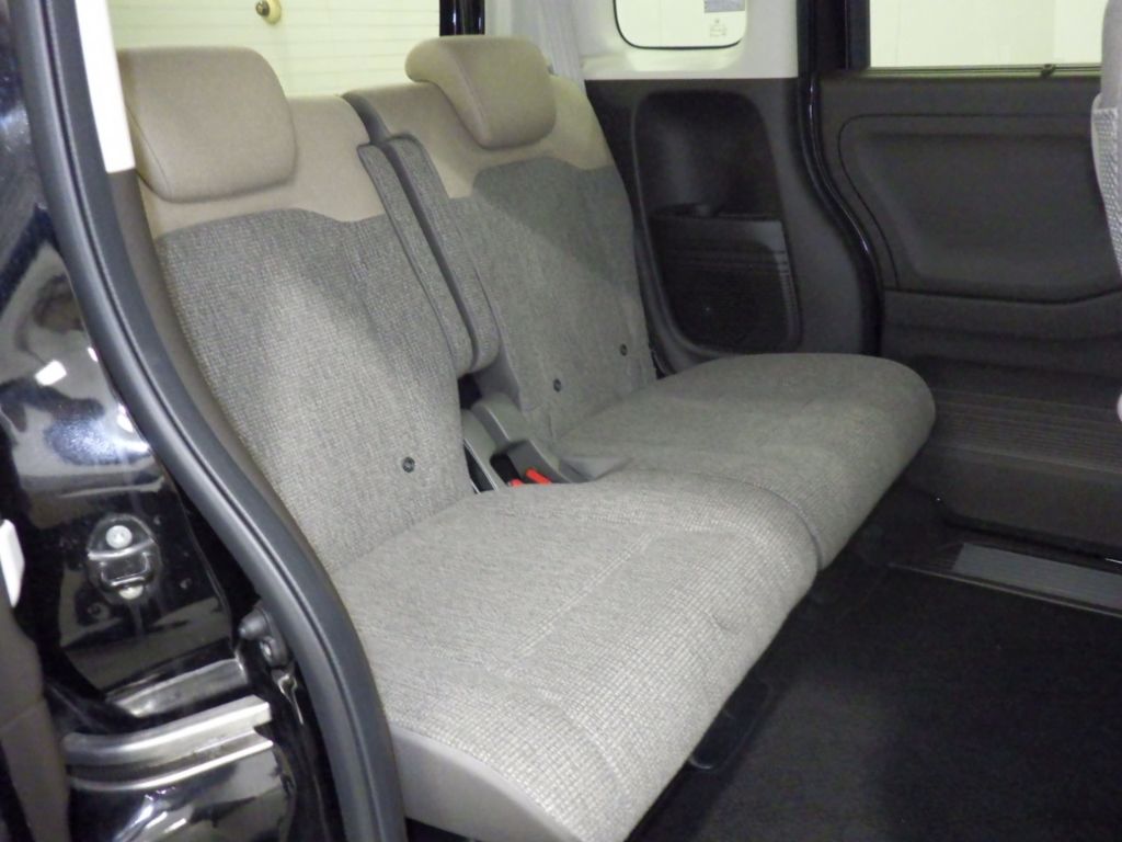 2023 Honda N-BOX L auction photo 7