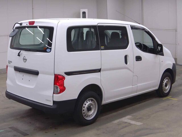 2021 Nissan NV200 Vanette Van DX 4WD auction photo 5