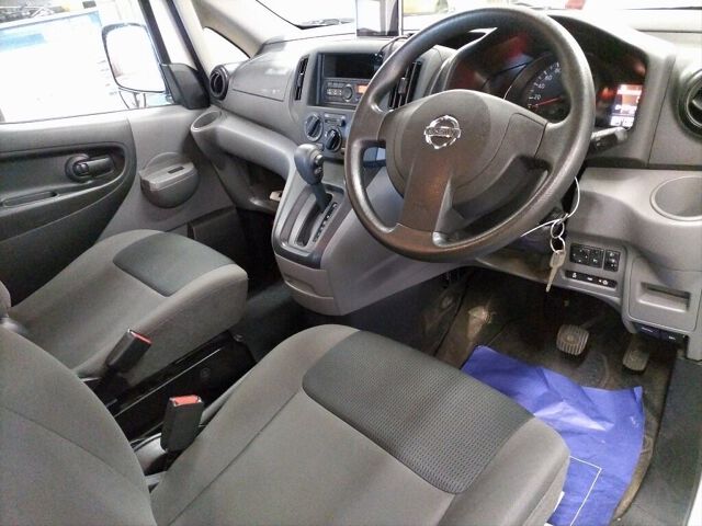 2021 Nissan NV200 Vanette Van DX 4WD auction photo 3