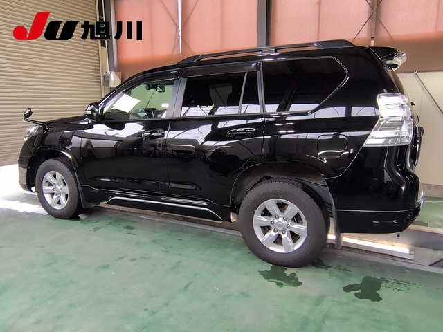 2015 Toyota Land Cruiser Prado TX L Package auction photo 6