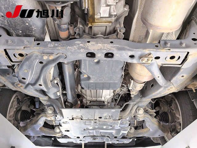 2015 Toyota Land Cruiser Prado TX L Package auction photo 7