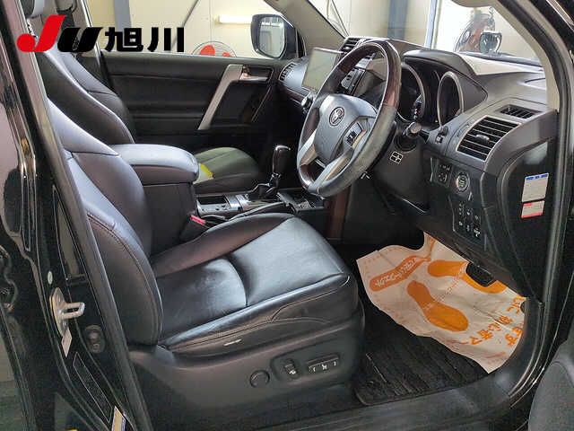 2015 Toyota Land Cruiser Prado TX L Package auction photo 3
