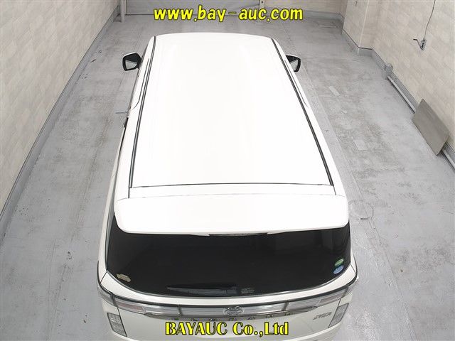 2014 Nissan Elgrand 4WD 350HWS プレミアム auction photo 5