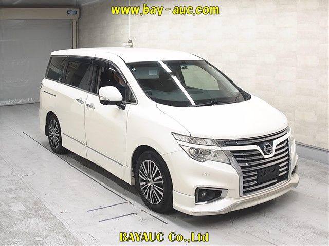 Japan Auction Vehicles 8 2014 Nissan Elgrand 4WD 350HWS プレミアム auction photo