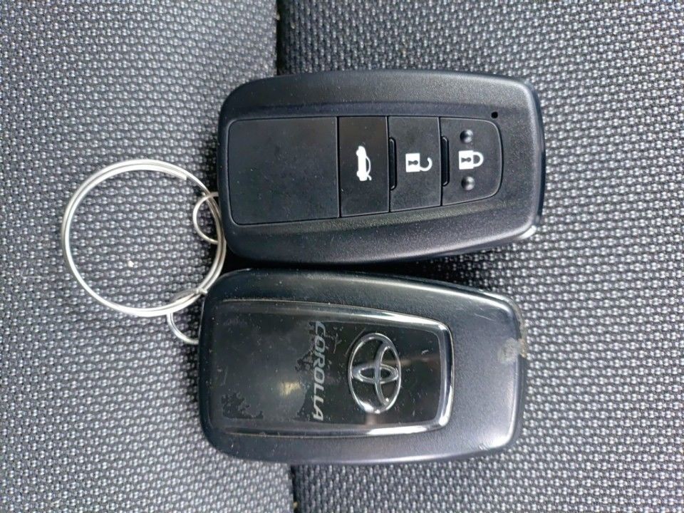 2020 Toyota Corolla auction photo 15
