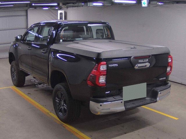 2024 Toyota Hilux Z 4WD auction photo 2