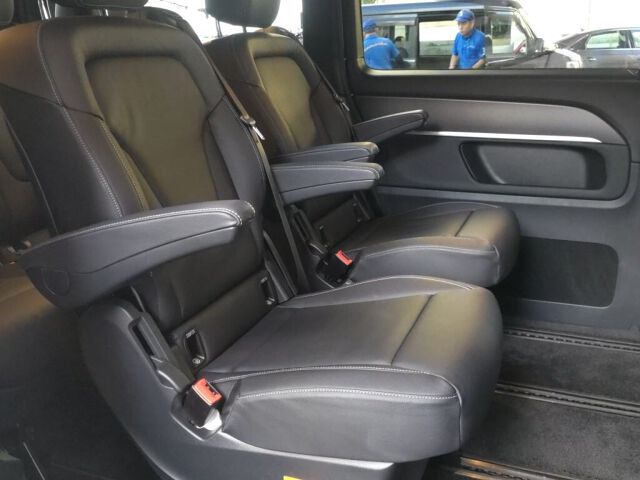 2021 Mercedes-Benz V-Class V220DアバAMGラ auction photo 6