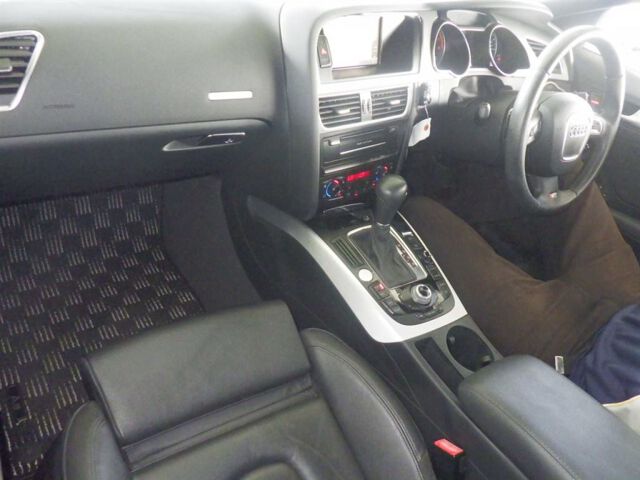 2011 Audi A5 Sportback 2.0 TFSI Quat S Light 4WD auction photo 3