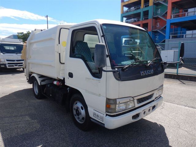 Japan Auction Vehicles 8 2002 Isuzu Elf パッカー auction photo