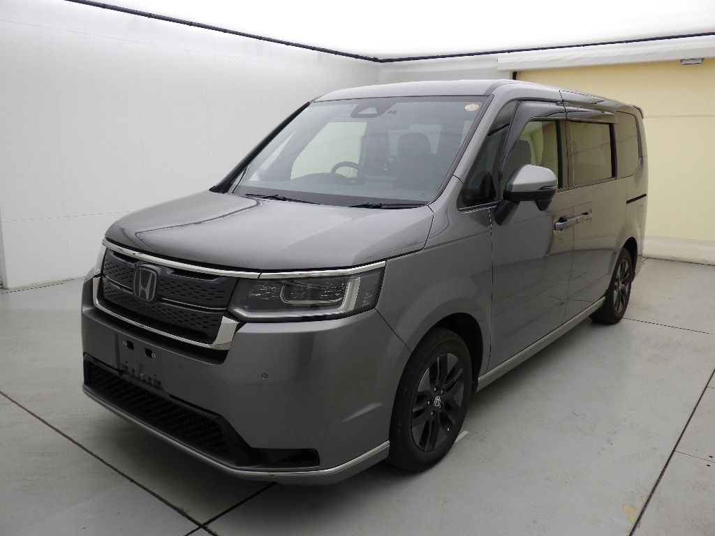2023 Honda Stepwgn 4WD 8人 auction photo 4