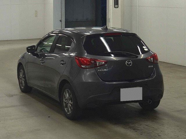 2018 Mazda Demio 13S Touring auction photo 2