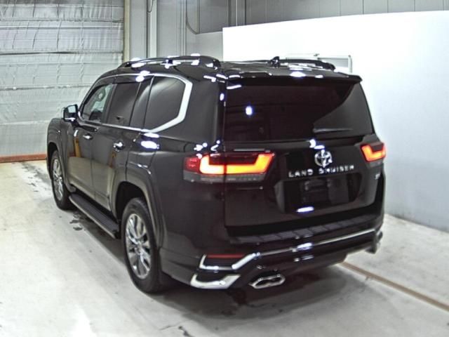 2023 Toyota Land Cruiser ZX auction photo 2