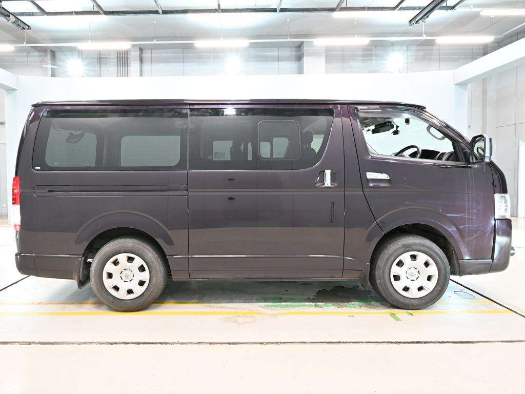 2021 Toyota Hiace ロングスーパーGL 4WD auction photo 3