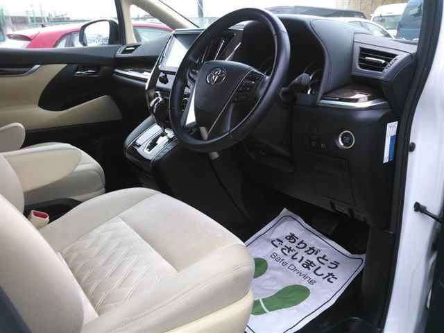 2023 Toyota Alphard 4WD auction photo 3