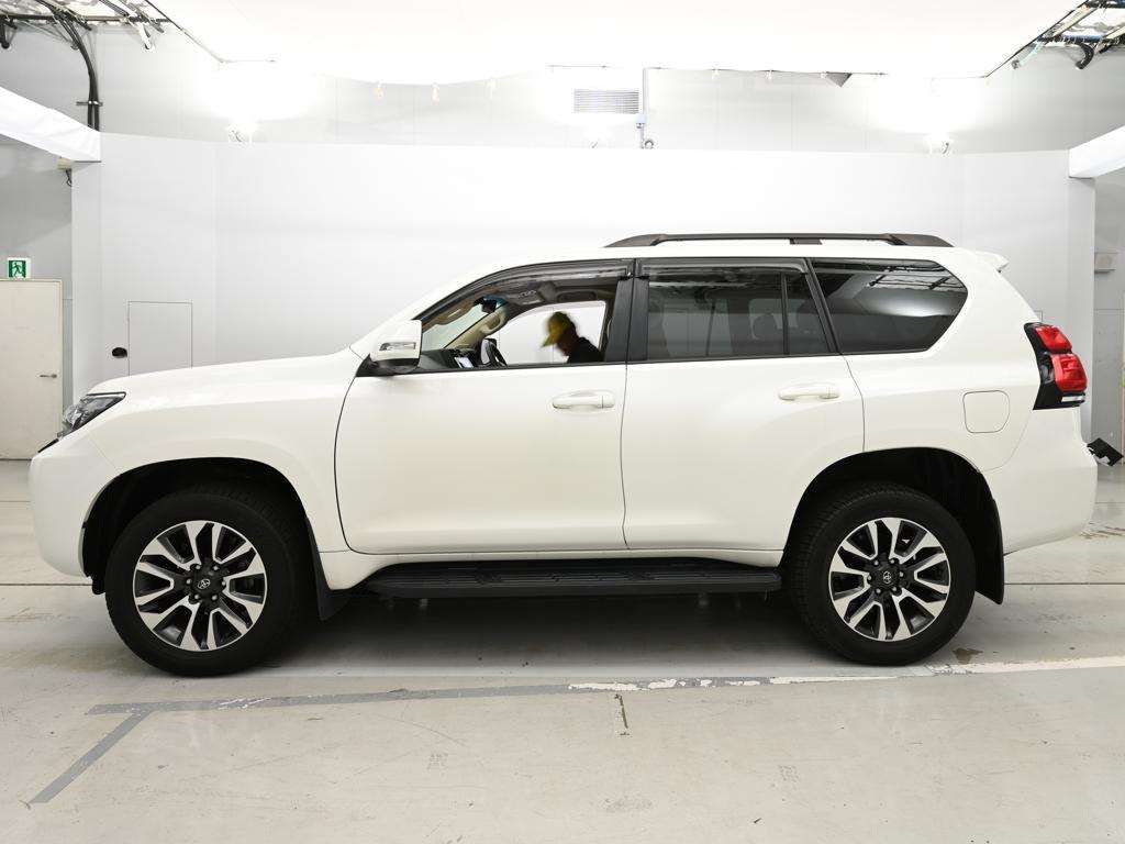 2022 Toyota Land Cruiser Prado TX Lパッケージ 4WD auction photo 4