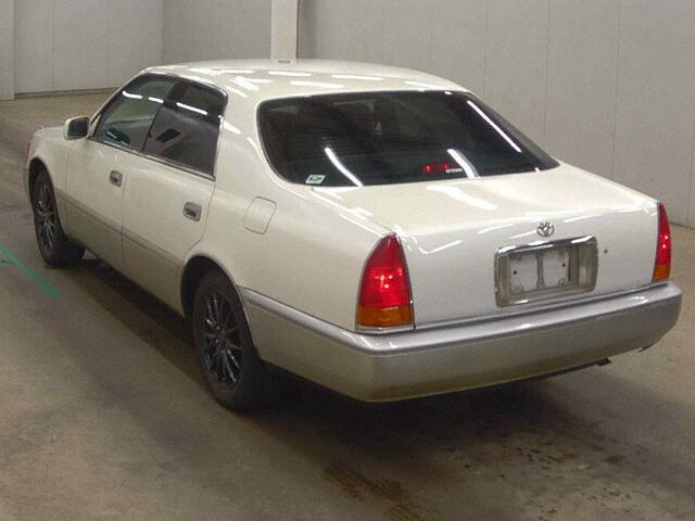 1995 Toyota Crown Majesta auction photo 2