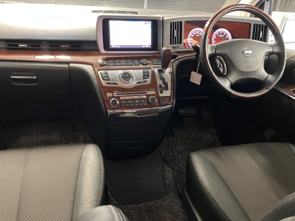 2009 Nissan Elgrand 250HWS auction photo 3