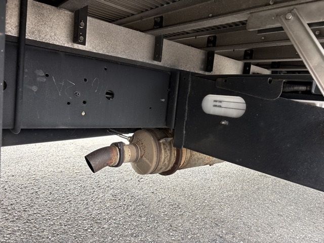 2017 Hino Ranger Aluminum Van PG. Wide auction photo 16