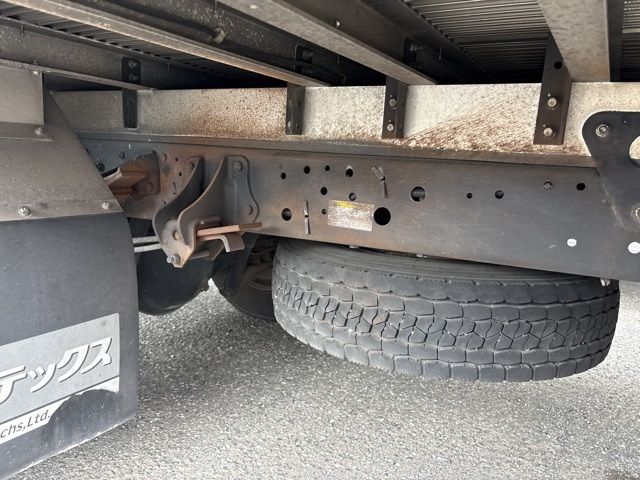 2017 Hino Ranger Aluminum Van PG. Wide auction photo 13