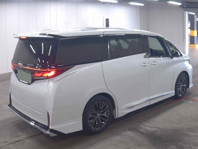 2025 Toyota Vellfire Z Premier auction photo 5