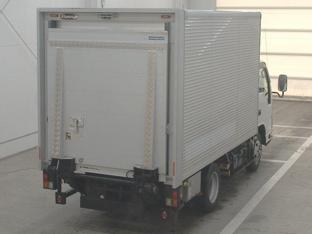 2021 Isuzu Elf Van auction photo 2