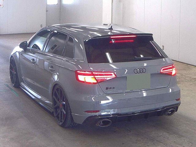2020 Audi RS3スポーツバック ベースグレード 4WD auction photo 2