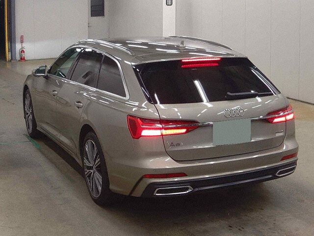 2019 Audi A6 Avant 55TFSIクワデビュ 4WD auction photo 2