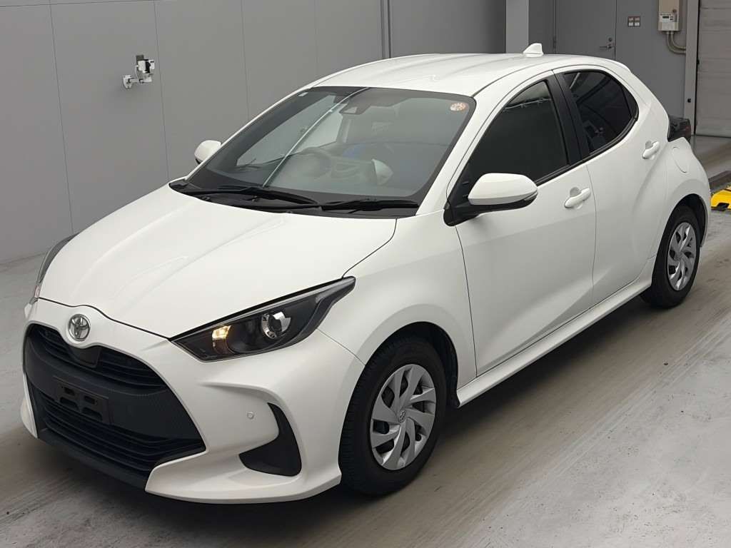 Japan Auction Vehicles 4 2021 Toyota Yaris X auction photo