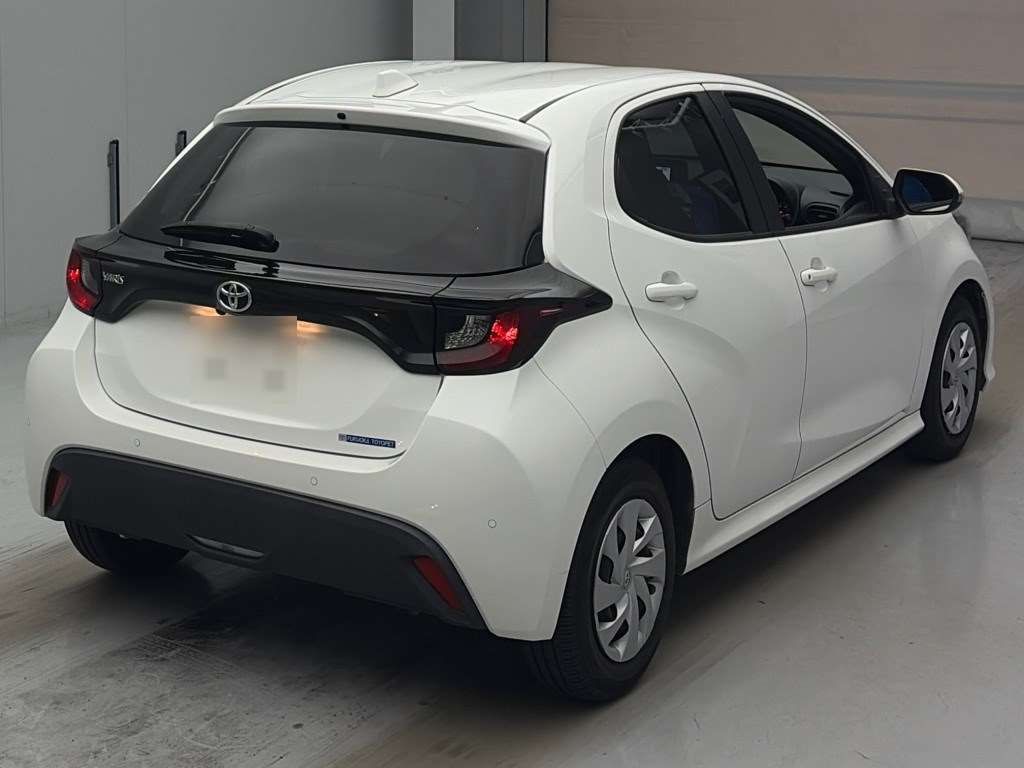 2021 Toyota Yaris X auction photo 2