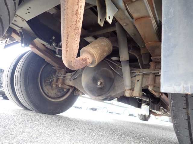 2005 Isuzu Elf 3.0t ボトルカー auction photo 6