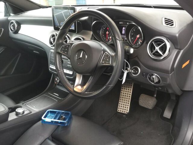 2017 Mercedes-Benz GLA-Class GLA220 4MATIC 4WD auction photo 3