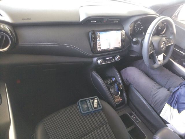 2021 Nissan Kicks X auction photo 3