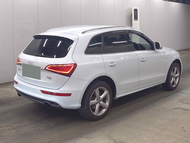 2014 Audi Q5 2.0TFSIクワトSライ 4WD auction photo 5