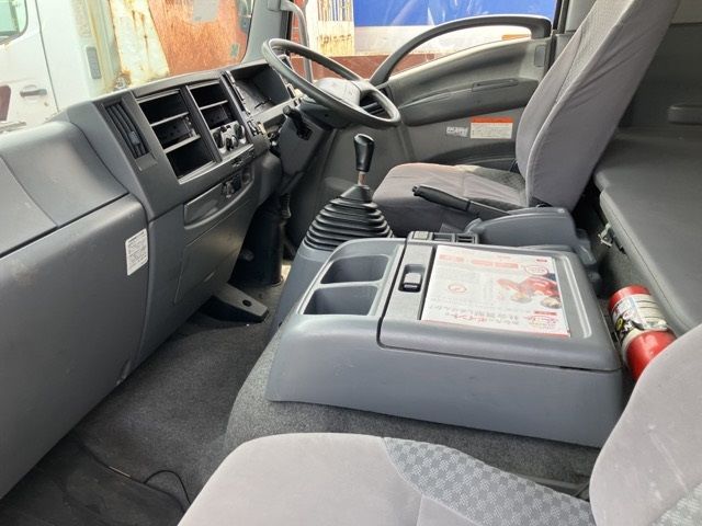 2012 Isuzu Forward アルミウイング auction photo 5