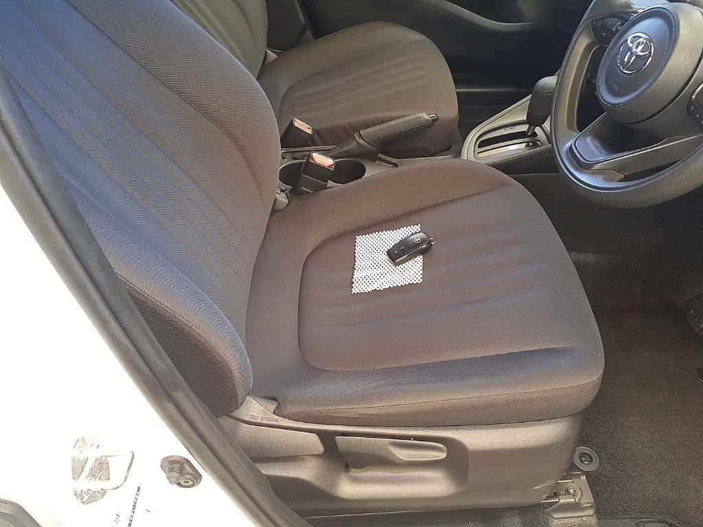 2022 Toyota Yaris X auction photo 10