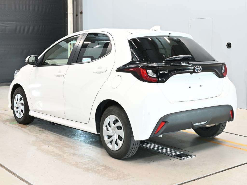 2022 Toyota Yaris X auction photo 6